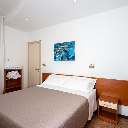 Hotel Globus Bellaria-Igea Marina Exterior photo
